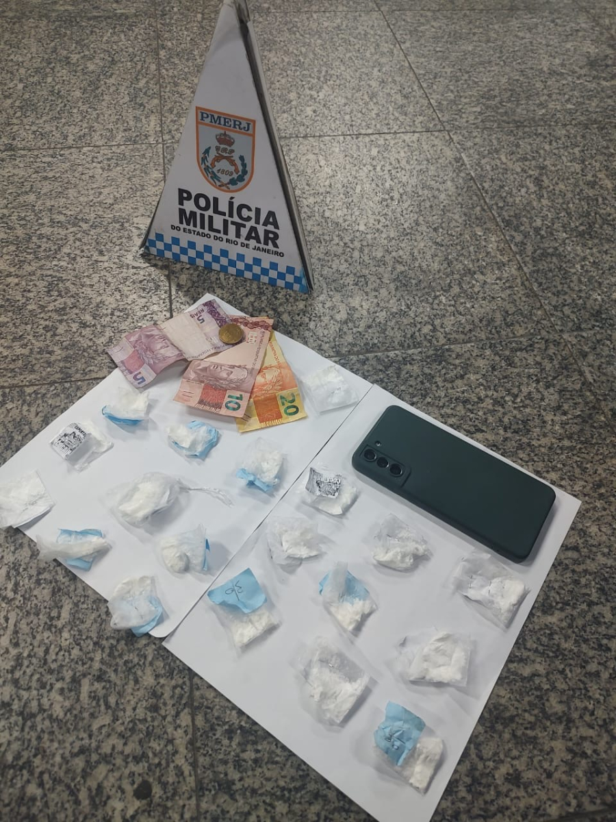 Suspeito é preso por tráfico de drogas em bar no Parque Leopoldina, em Campos