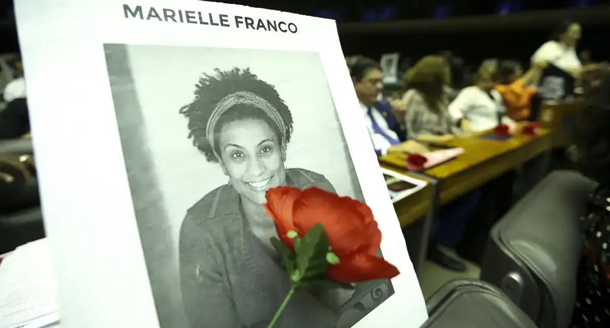 Moraes autoriza transferência de condenados pelo caso Marielle para RJ