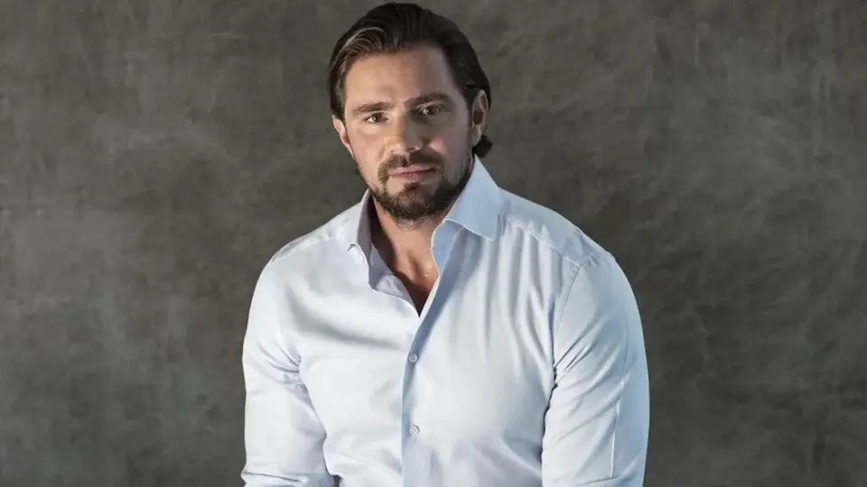 Bolsonarista entra em pânico ao saber de vídeos íntimos dele com Vorcaro