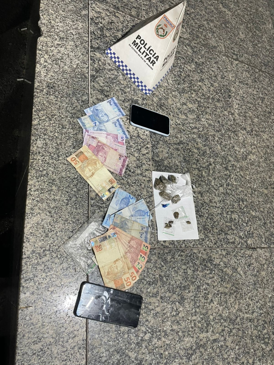 Ação policial resulta em prisão de dois suspeitos por tráfico em Campos dos Goytacazes