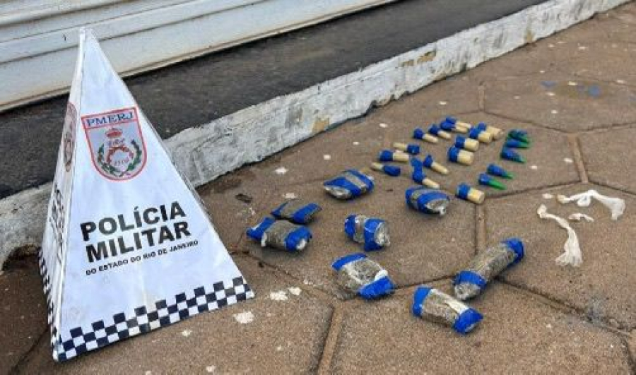  Polícia Militar apreende drogas em terreno abandonado em São Francisco de Itabapoana