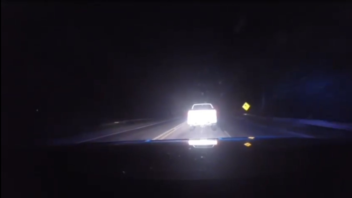 Câmera da PRF registra quilômetros de perseguição pela BR-101, em Campos; VÍDEO