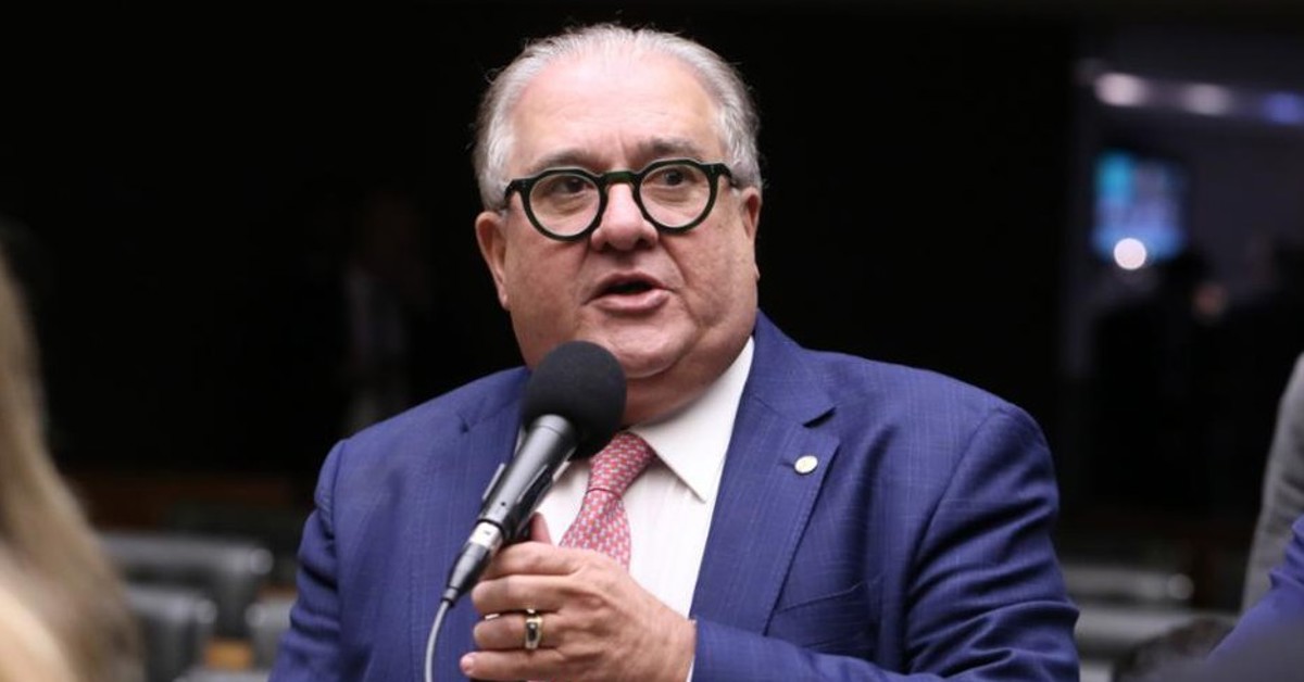 Coutinho pede adiamento de votação do PL do trabalho por aplicativo