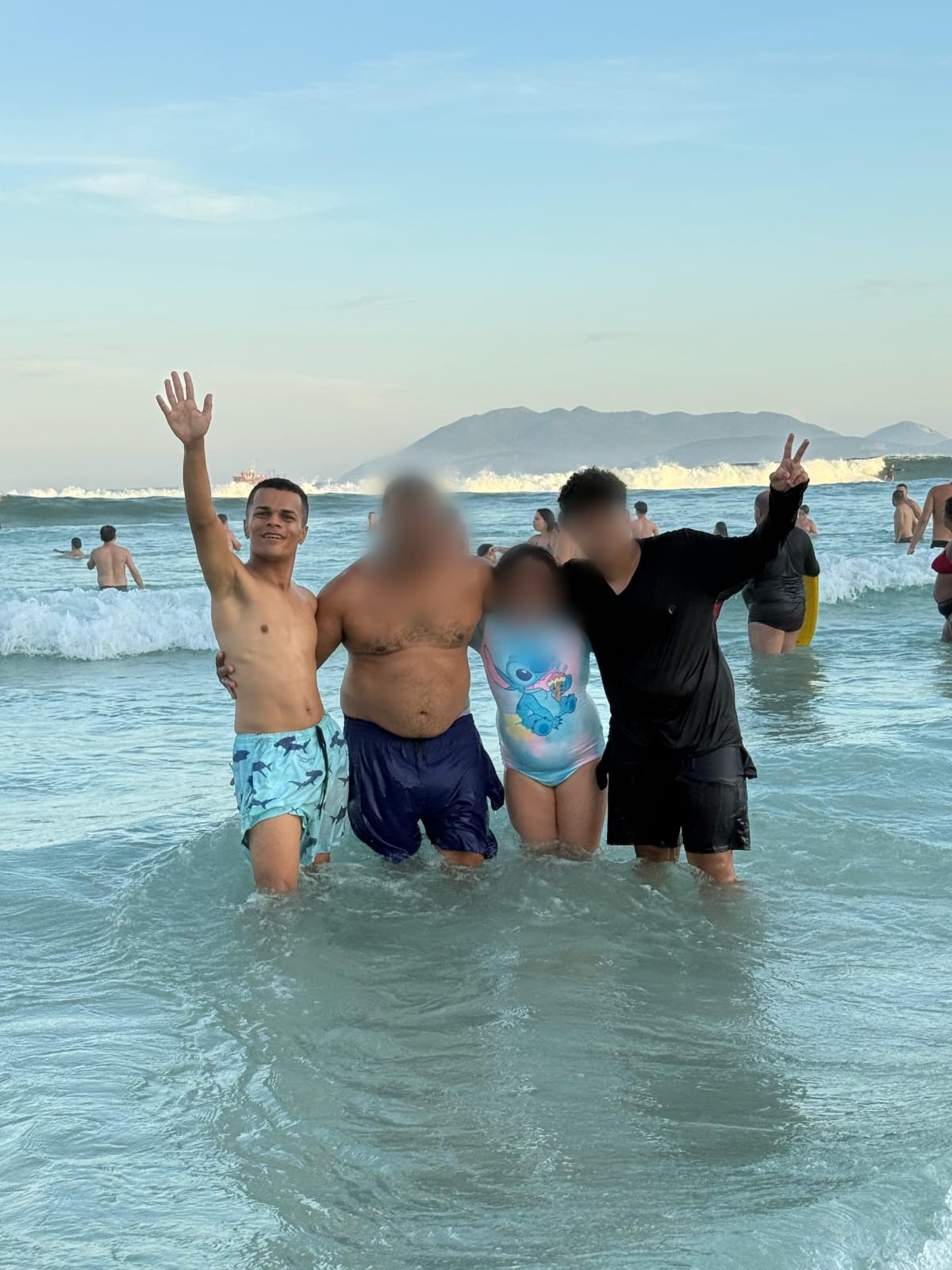 Turista de BH de 26 anos desaparece no mar da praia do Forte, em Cabo Frio