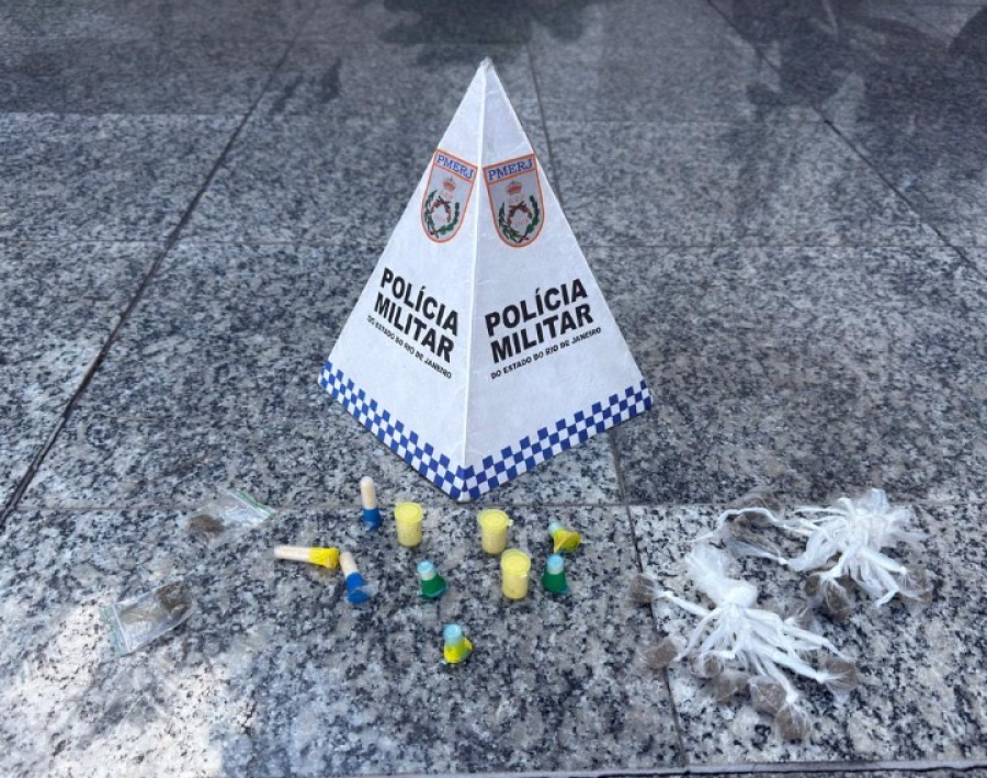 Suspeito é preso por tráfico de drogas em Campos após ação da PM