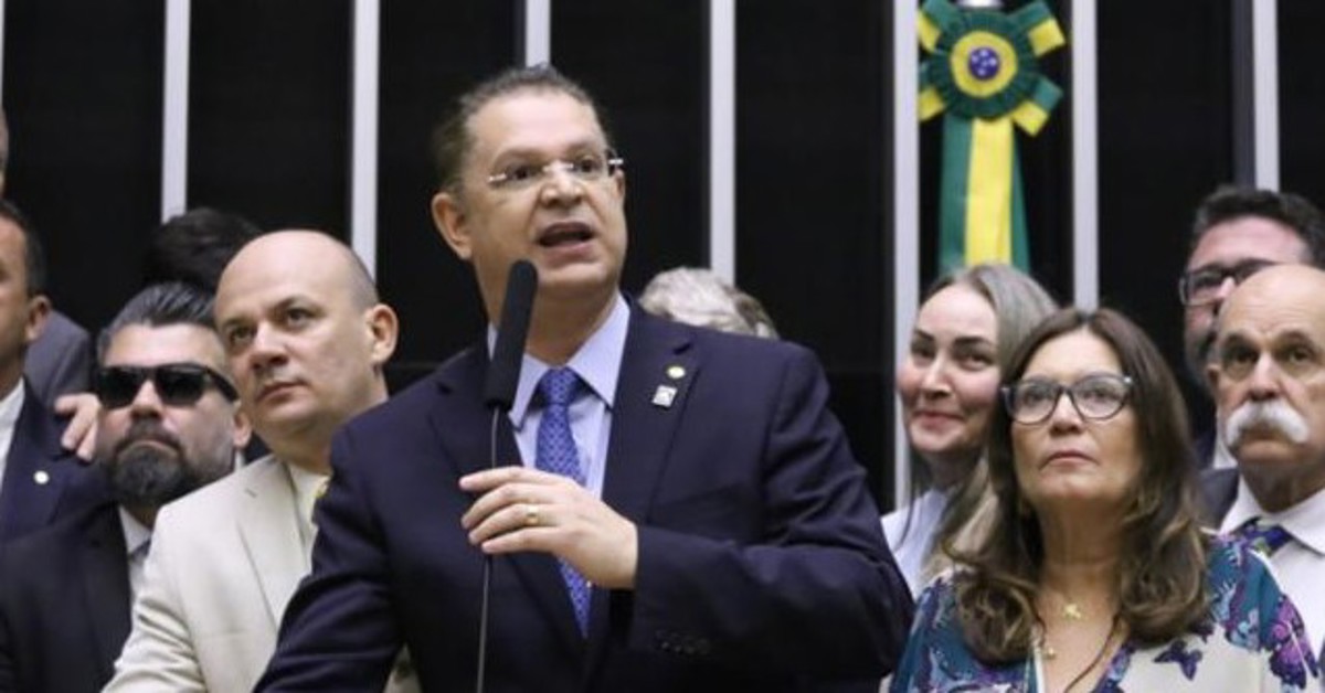 Bancada do PL declara apoio a Flávio após vazamento de áudio a Vorcaro