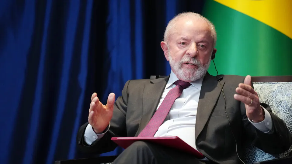 Queremos trabalhar com quem quer trabalhar com transferência de tecnologia, diz Lula