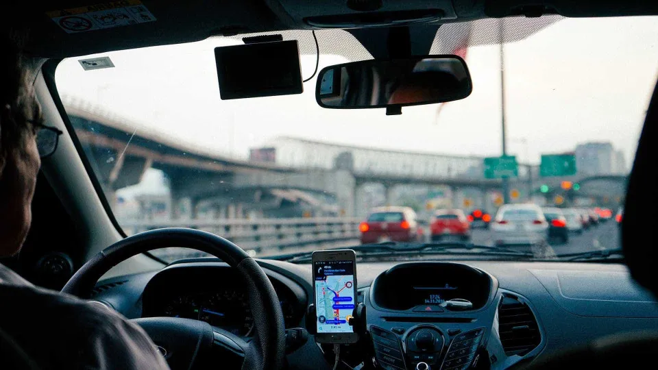 STF marca para 24 de junho retomada do julgamento sobre uberização