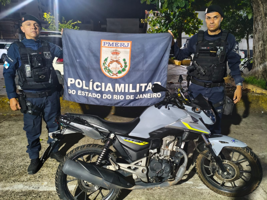 Duas motocicletas roubadas são recuperadas pela Polícia Militar em Campos dos Goytacazes