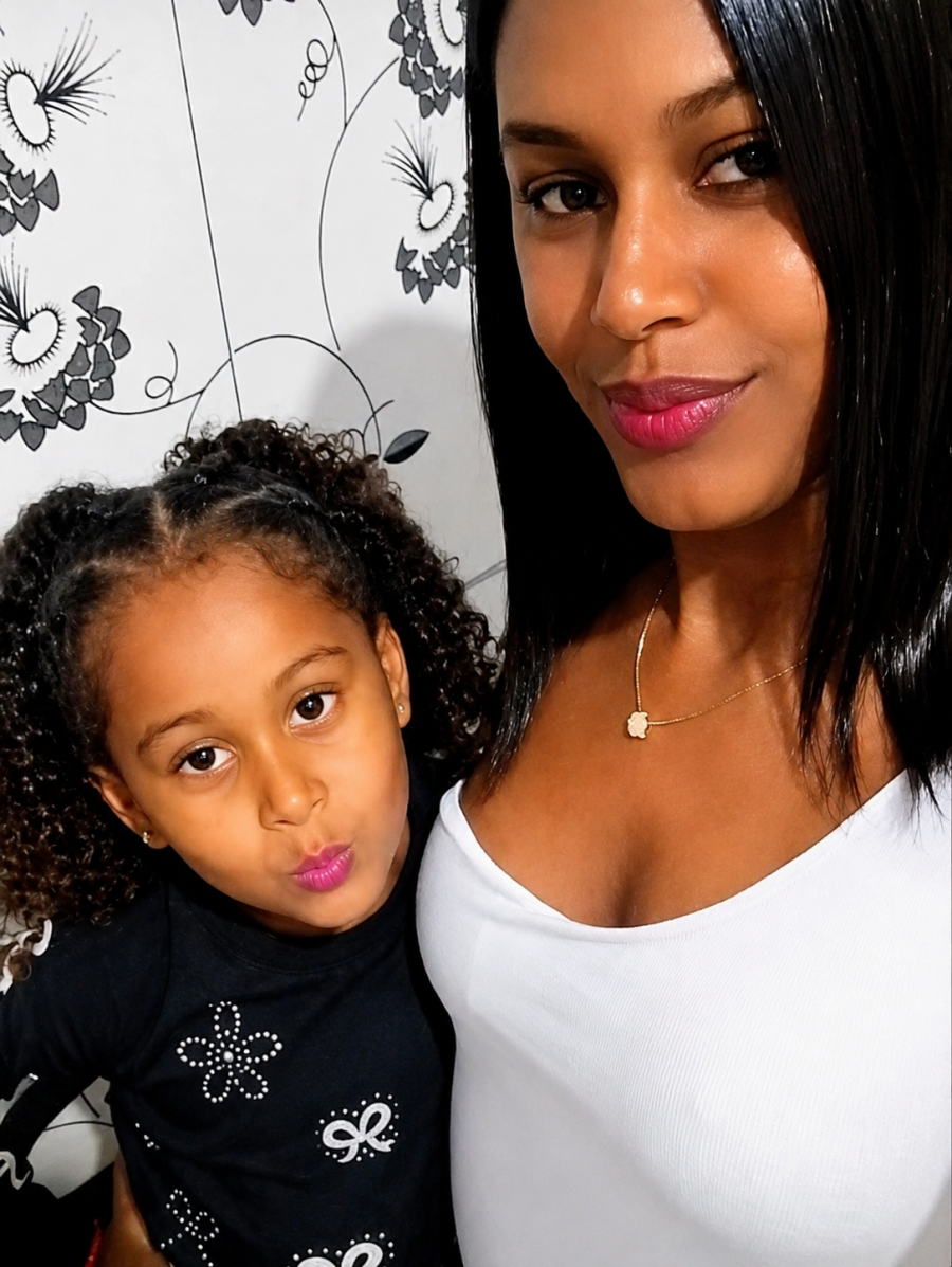 Mãe e filha de 6 anos são encontradas mortas abraçadas em Campos