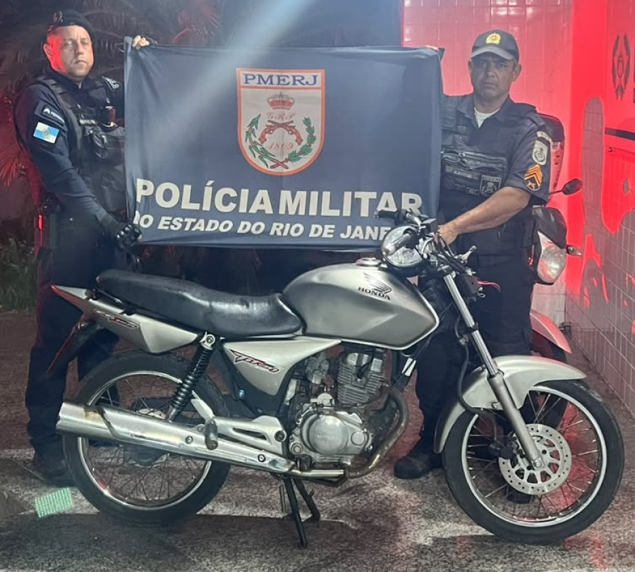 Motocicleta furtada na Pelinca é encontrada pela PM em Travessão