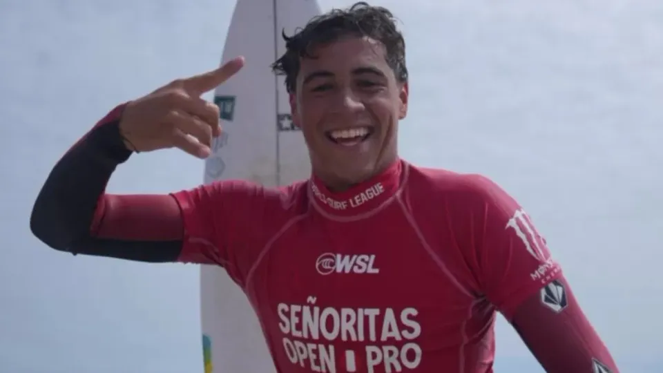 Campeão sul-americano, surfista Rickson Falcão é baleado em Saquarema