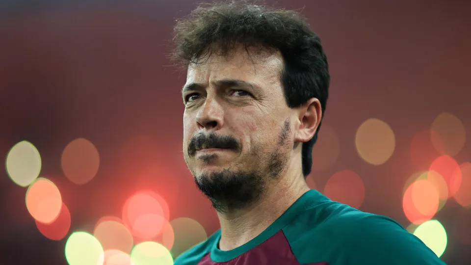 Ainda sem Fernando Diniz, Vasco pega o Vitória em Salvador preocupado com o rebaixamento