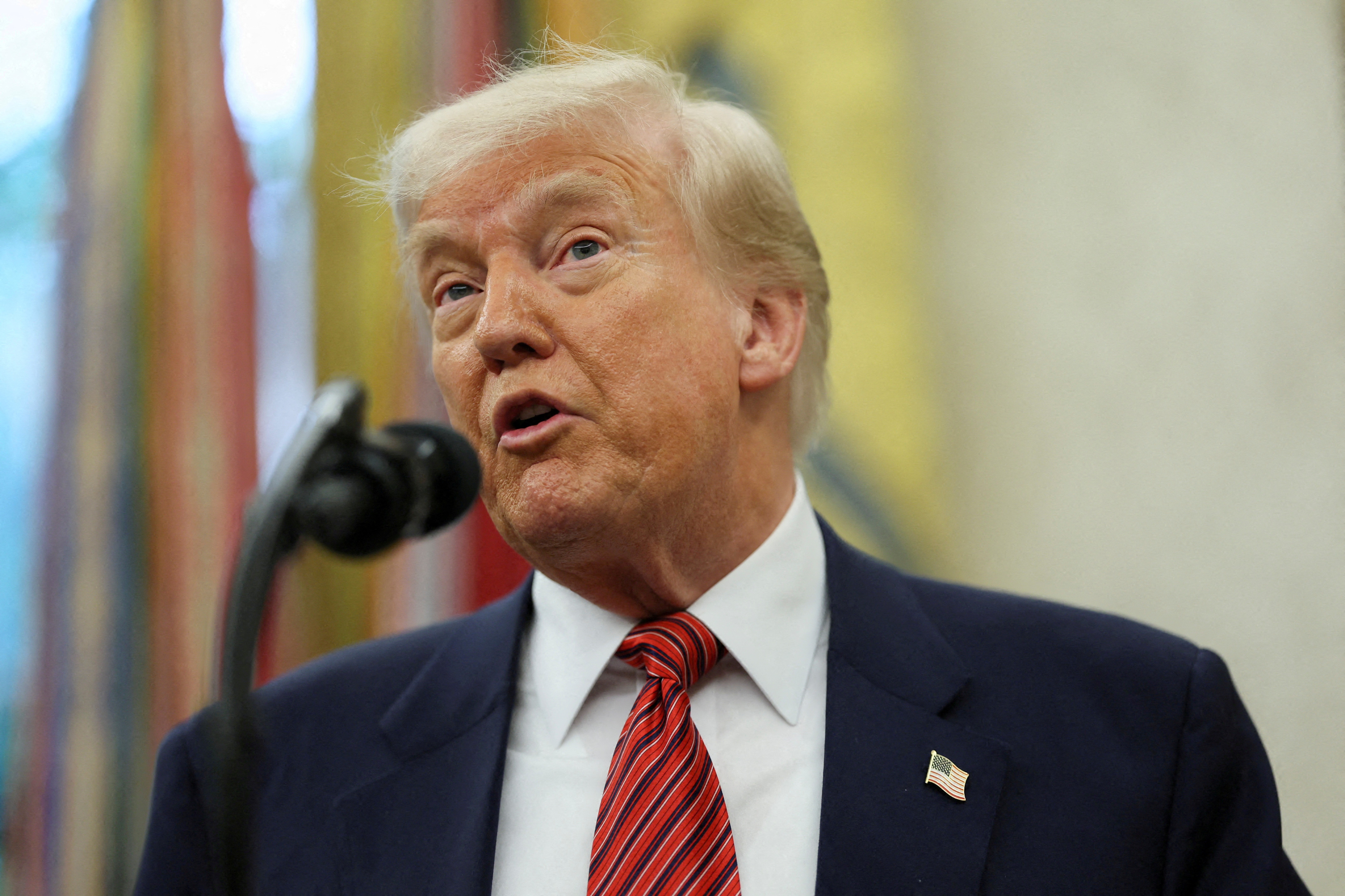 Trump compara Ucrânia e Rússia a crianças e diz que 'talvez seja melhor deixar lutarem por um tempo antes de os separar'