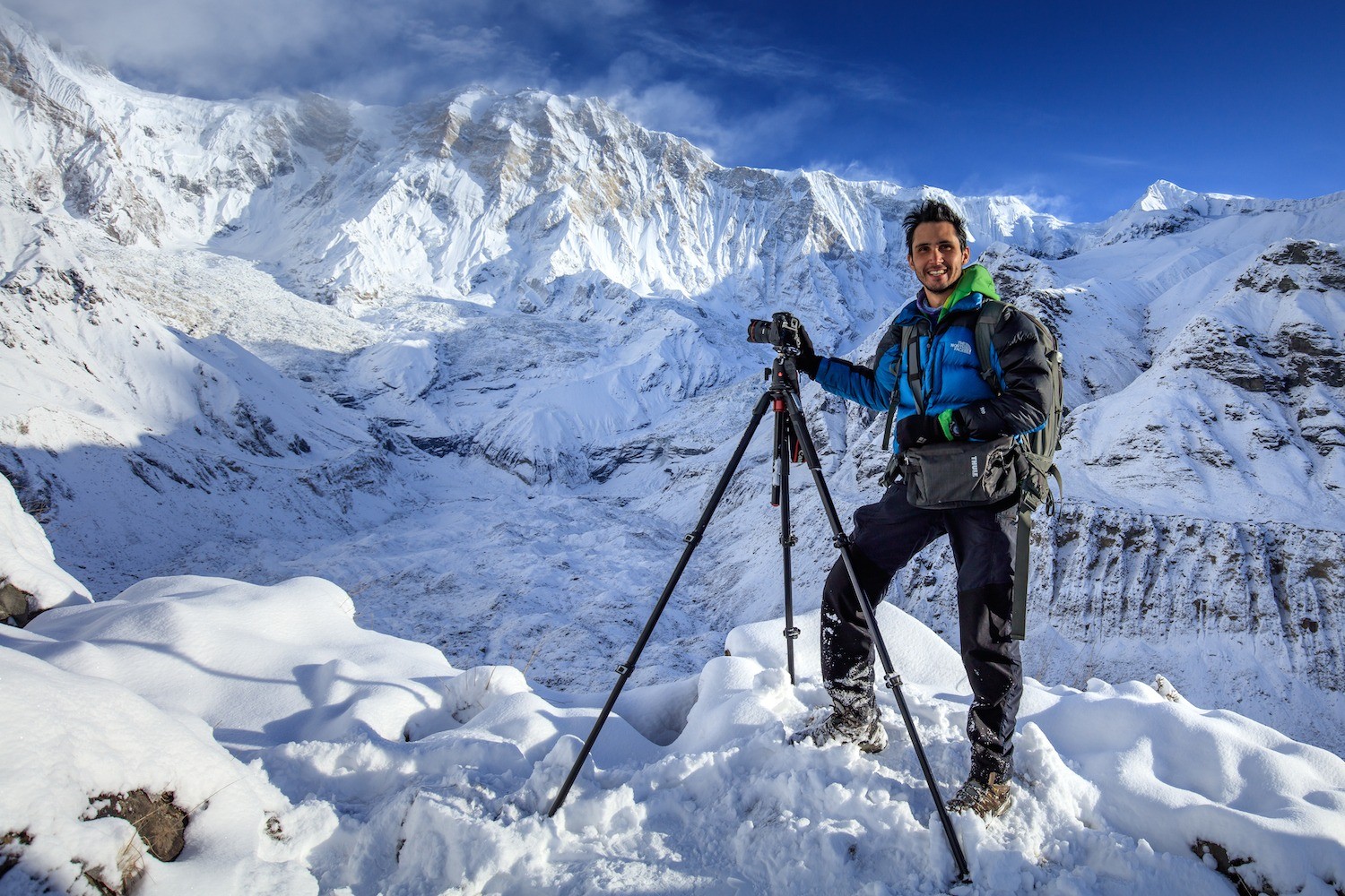 Equipe de busca encontra pegadas próximo a deslizamento de terra em montanha onde fotógrafo brasileiro desapareceu no Peru