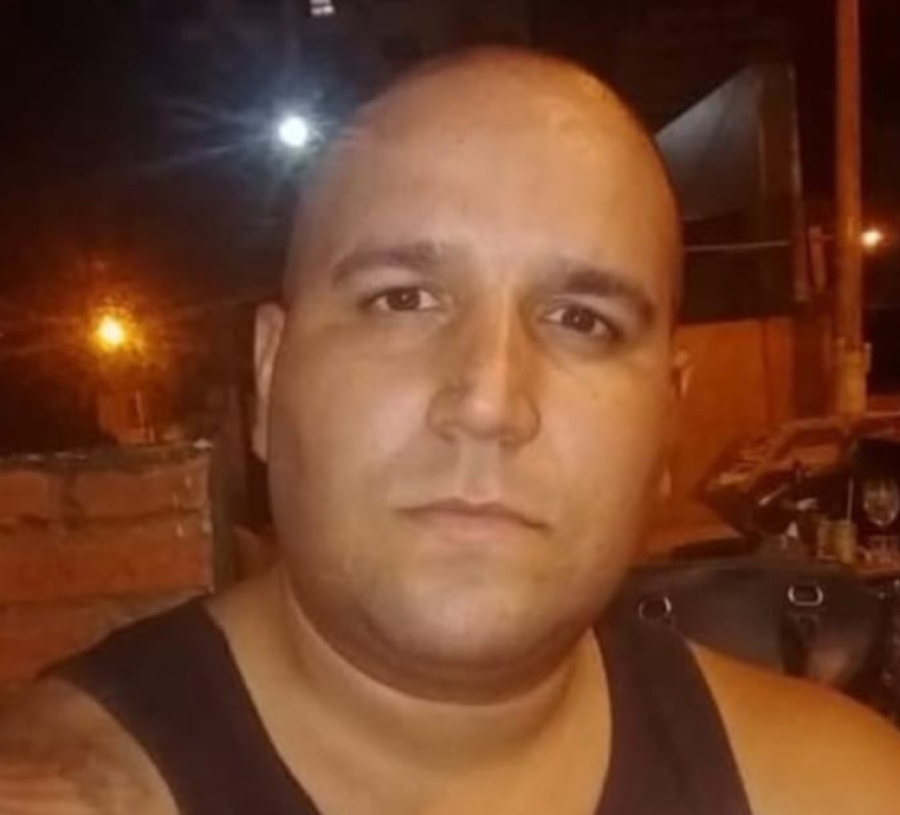Agente da P2 é morto a tiros ao tentar reagir a assalto em bar de Campos